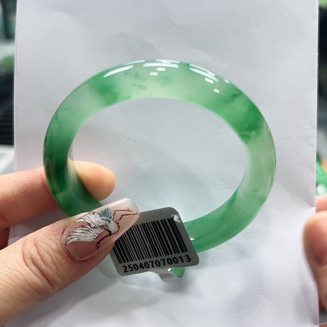 石英质玉手镯未镶嵌꧁**꧂