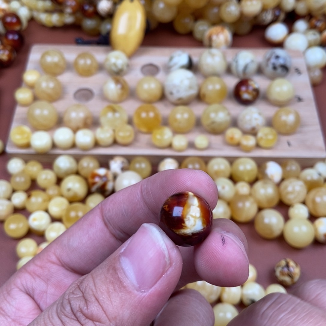 蜜蜡裸石未镶嵌V*蜜蜡