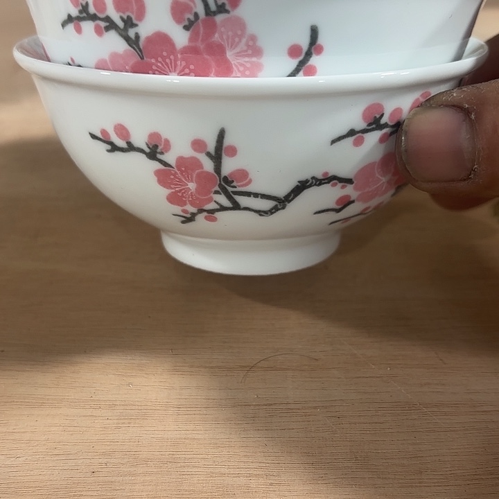 陶12.3公分，梅花米饭碗两个