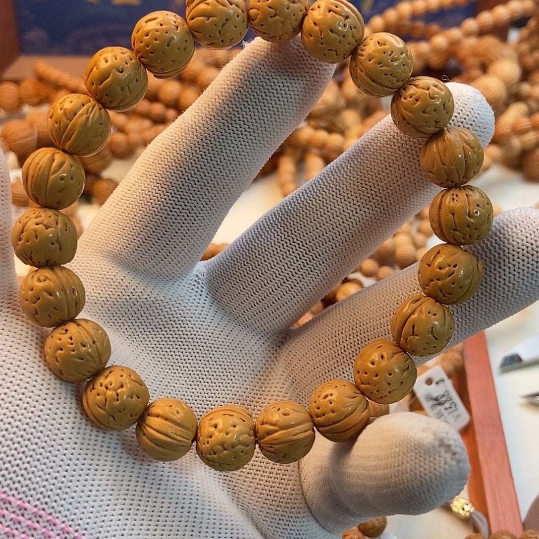 陈***师桃核吊坠手串12尺寸