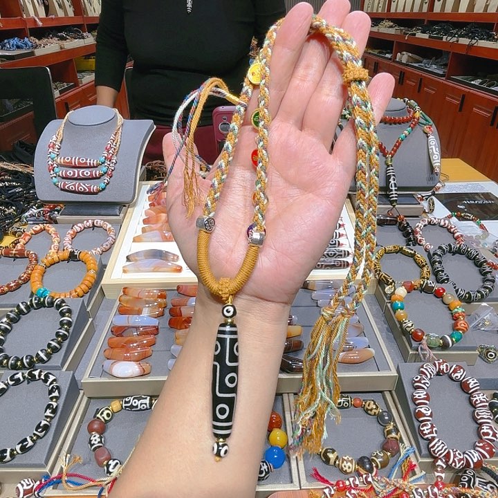 未镶嵌玛瑙/玉髓珠宝奇石