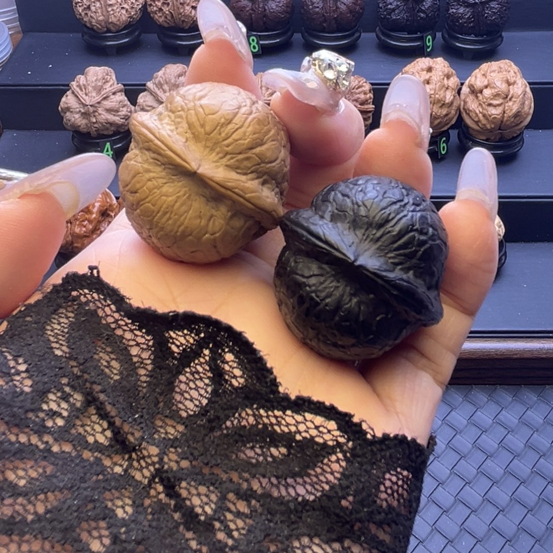 把件文玩核桃蛇皮球