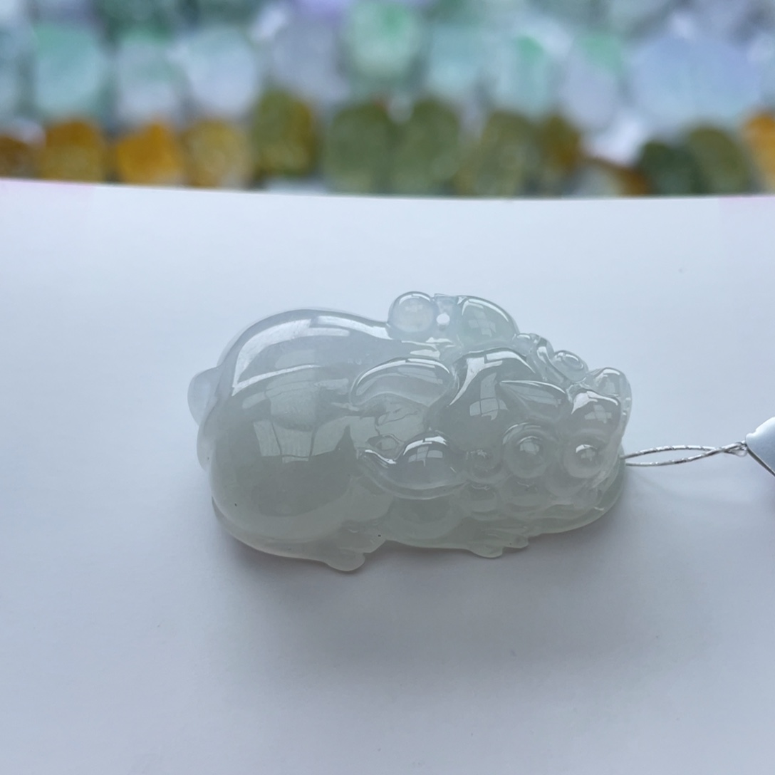 翡翠颈饰未镶嵌貔貅