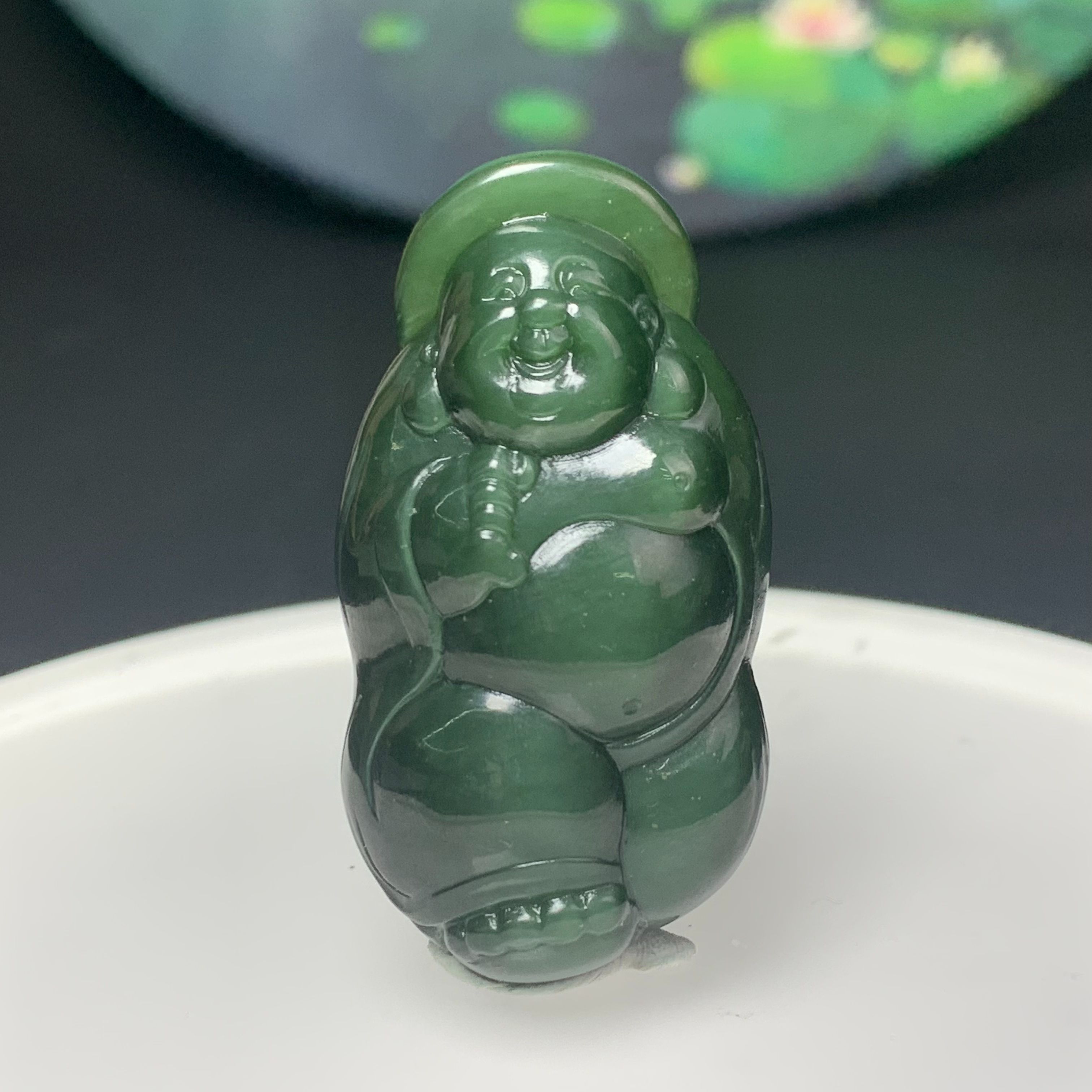 S022珠宝玉石精选和田玉吊坠