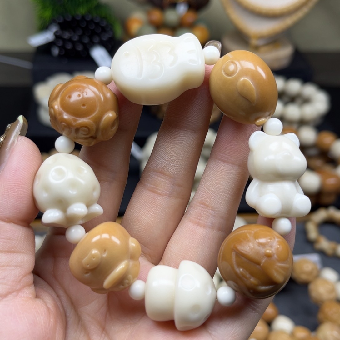 菩提根/象牙果吊坠1.16.15全家福