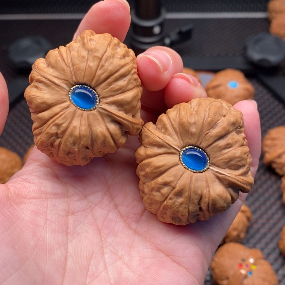 文玩核桃把件肚44边42南瓜