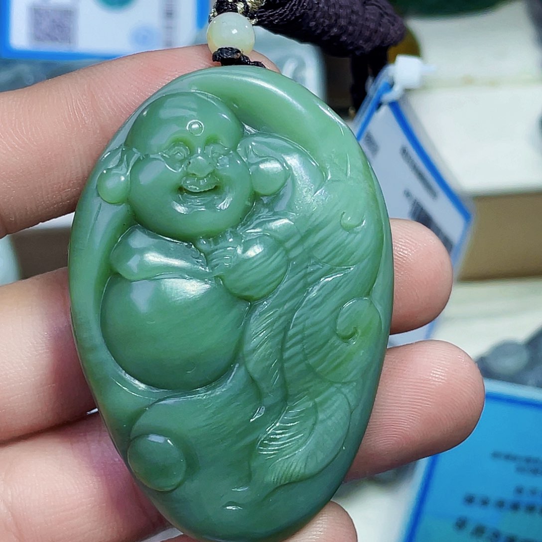 颈饰未镶嵌和田玉雨*