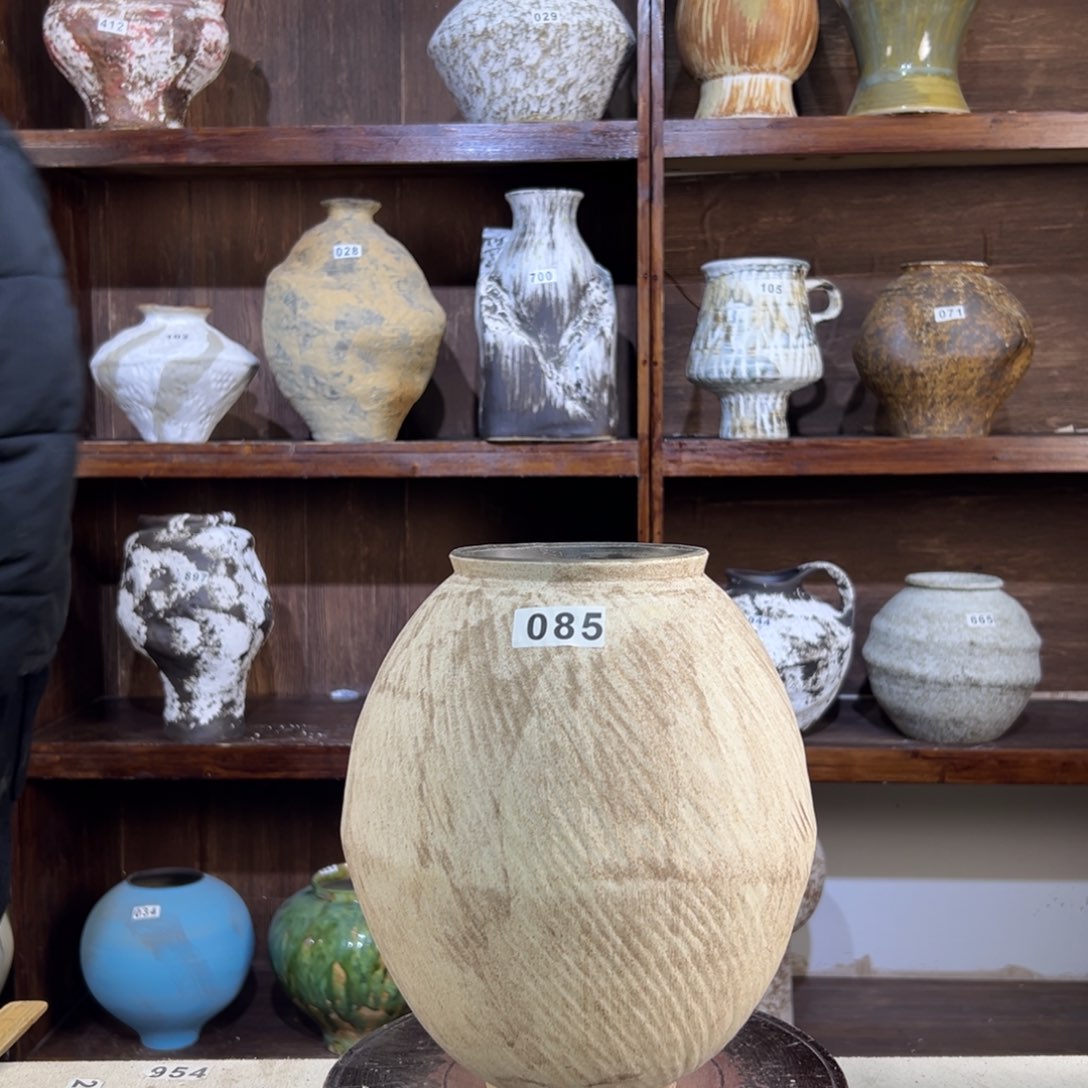 摆件85华庭街上釉水都