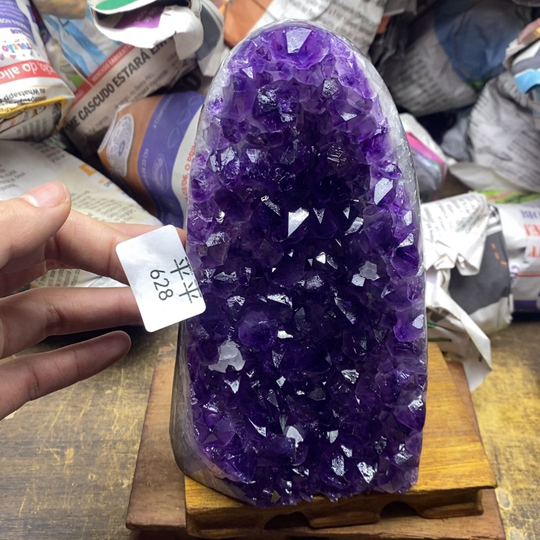 紫晶乌拉圭未镶嵌