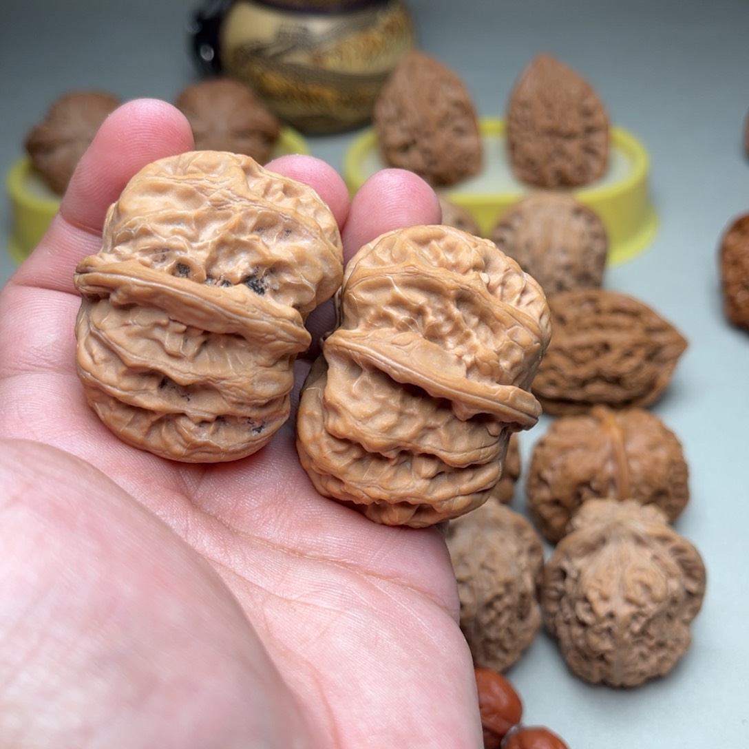 文玩核桃吊坠方块