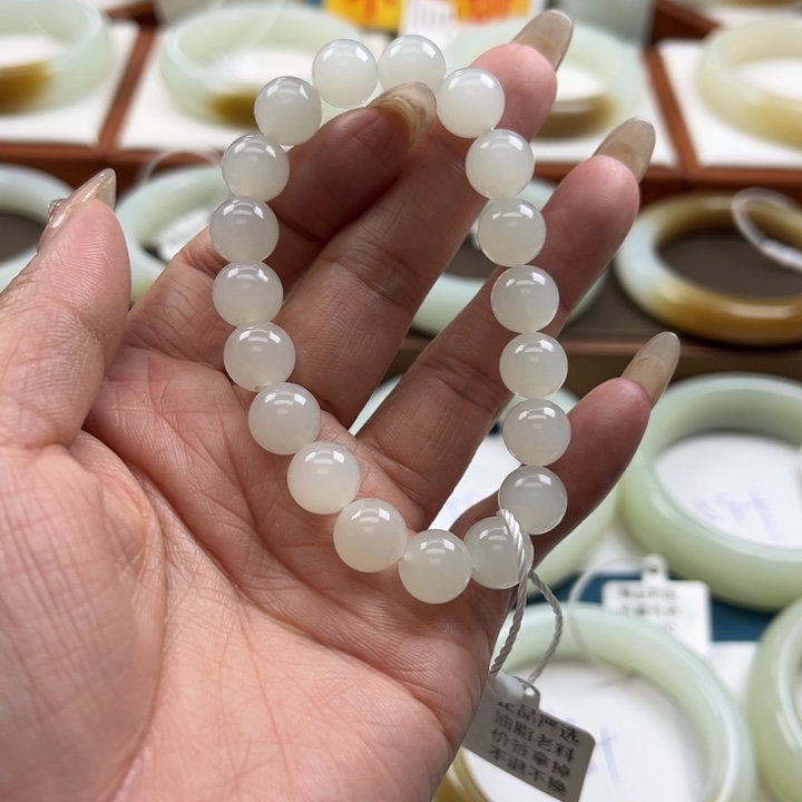 和田玉手串未镶嵌