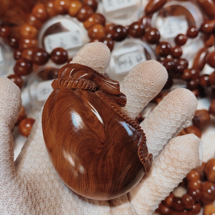 泰***岳柏木（崖柏）北太行崖柏黑金刚纯手工钱袋子