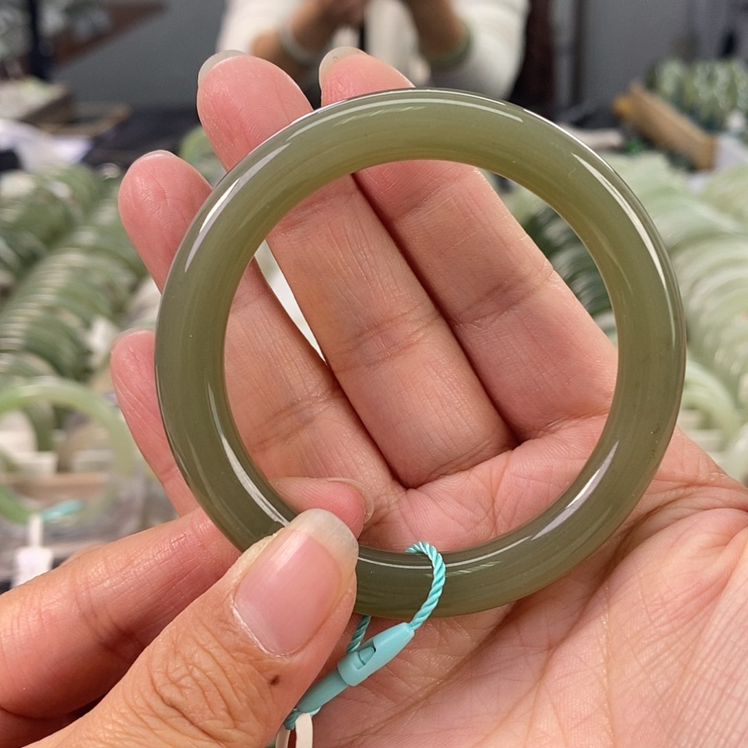 和田玉和田玉手镯51未镶嵌