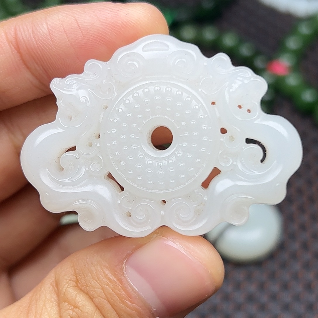 和田玉未镶嵌挂件