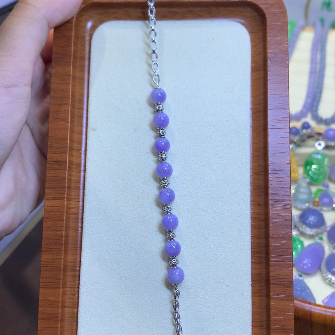 翡翠18K金镶嵌颈饰翡翠