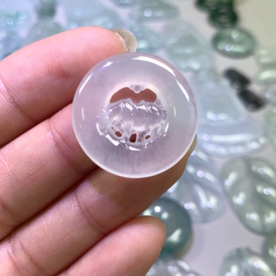 翡翠颈饰未镶嵌888888888888