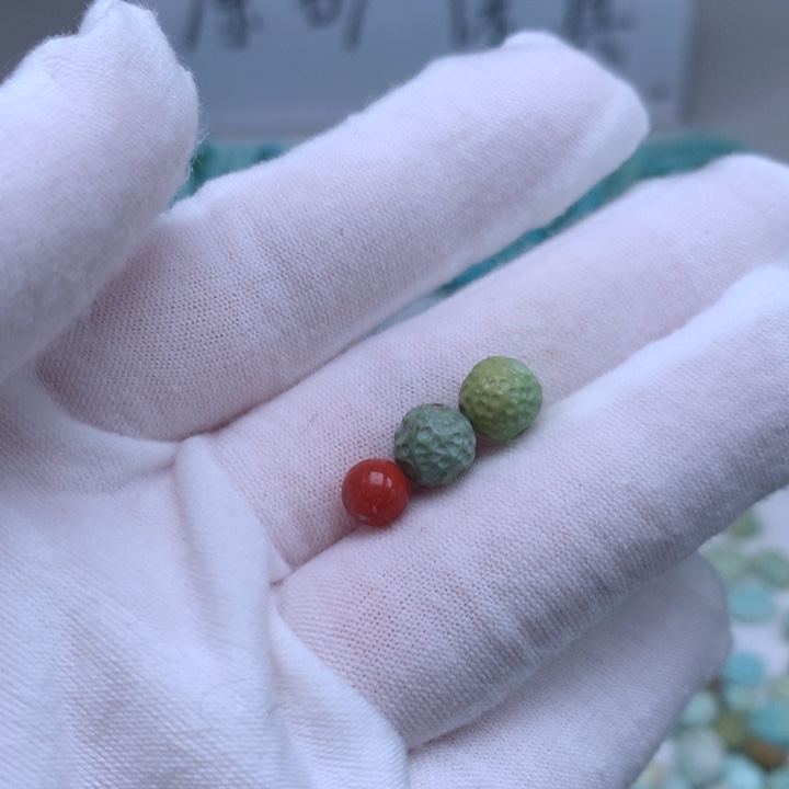 南红玛瑙未镶嵌珠宝奇石