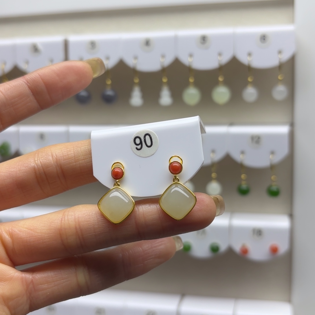 和田玉银S925镶嵌耳饰