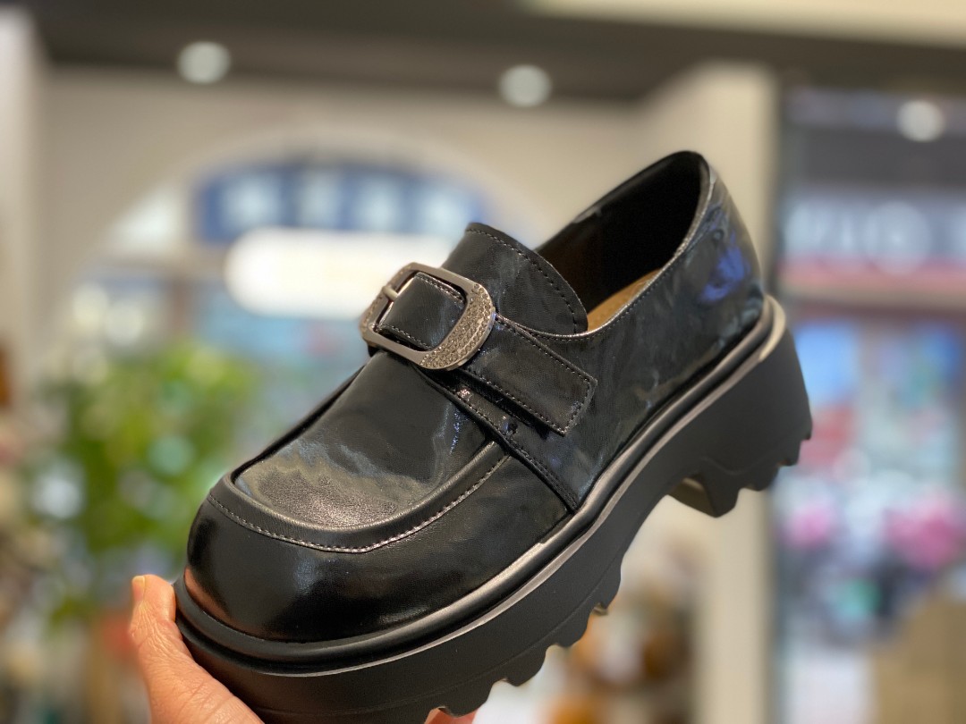2025春款新款厚底乐福鞋百搭增高黑色小皮鞋英伦风811