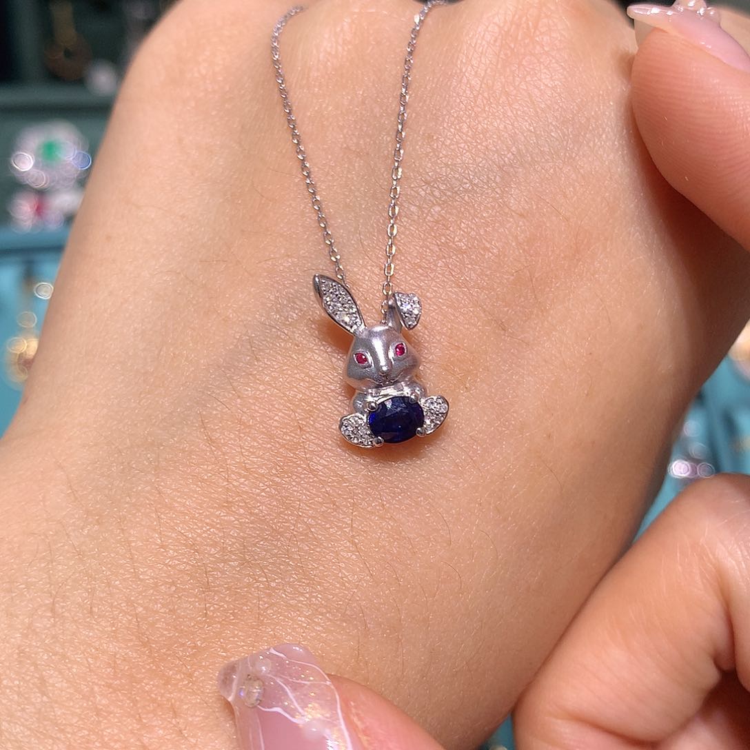 蓝宝石颈饰18K金镶嵌