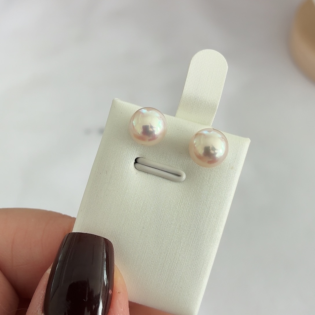 18K金镶嵌颈饰海水珍珠