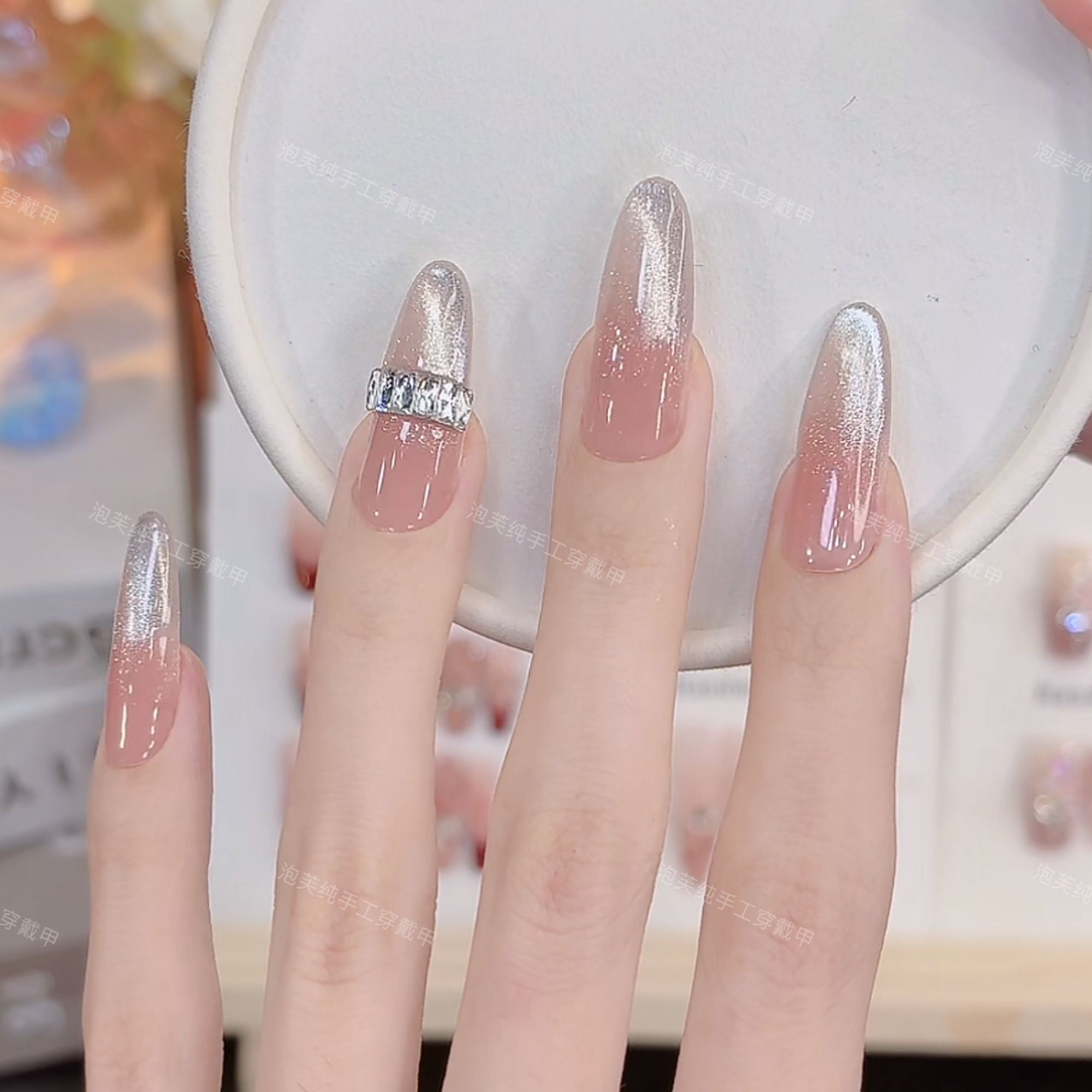 【暮光之城】纯手工穿戴甲美甲猫眼细闪显白温柔清冷简约新款