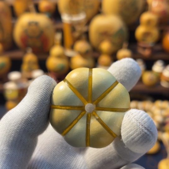 ****爷大叶紫檀（黑酸枝木类）