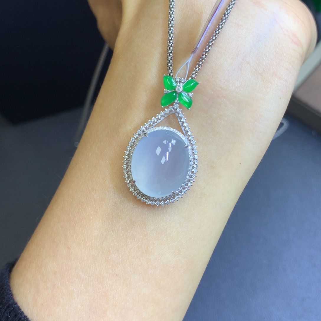 【闪购商品】翡翠颈饰18K金镶嵌翡翠