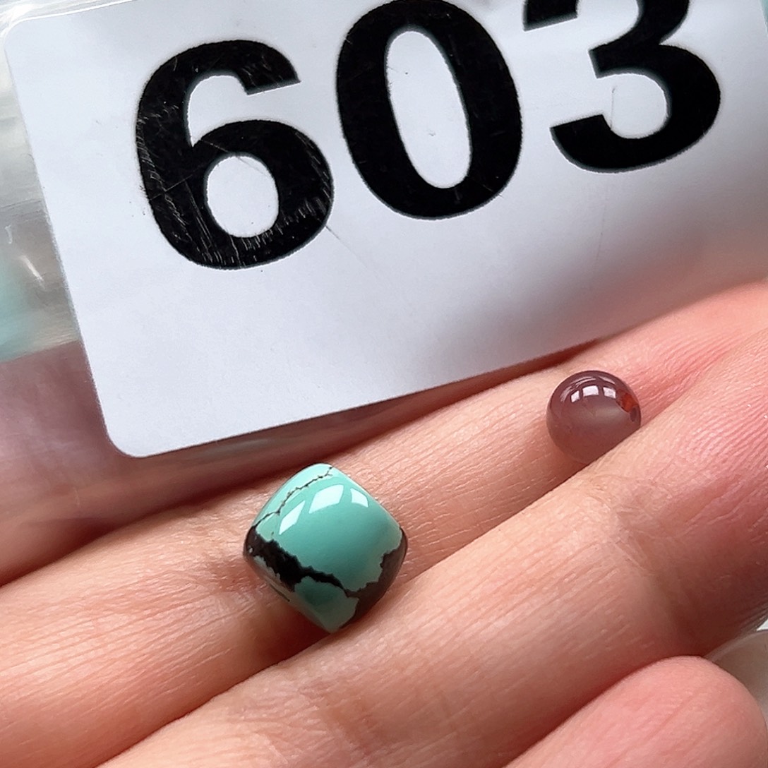 南红玛瑙颈饰未镶嵌