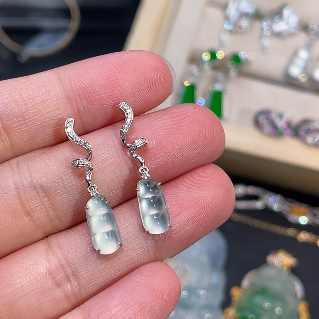 翡翠18K金镶嵌耳饰福豆