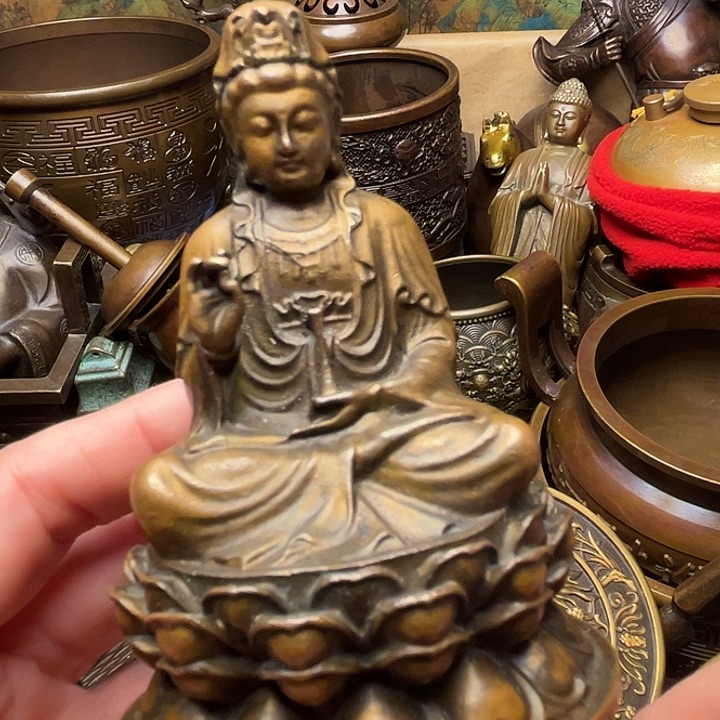 精美铜器批发档口