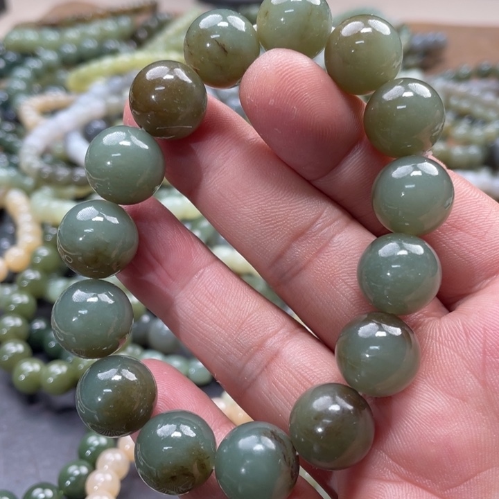 和田玉手链未镶嵌