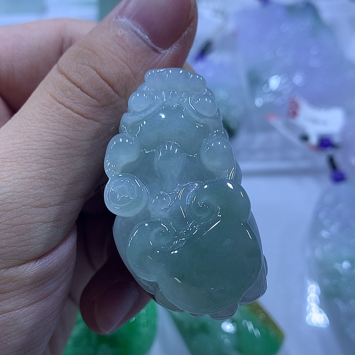 翡翠未镶嵌颈饰天然翡翠A货吊坠