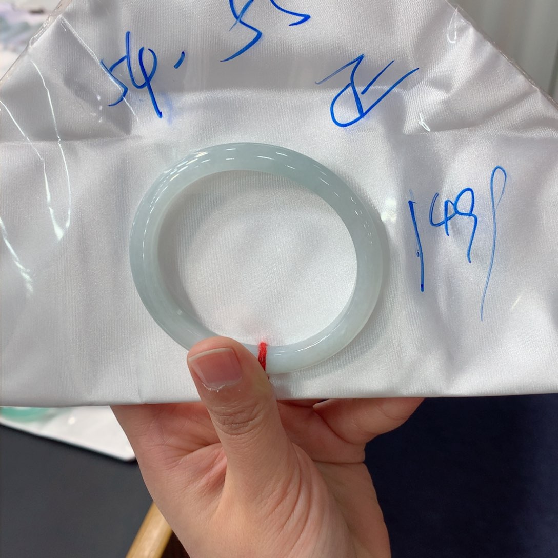 翡翠手镯未镶嵌买断