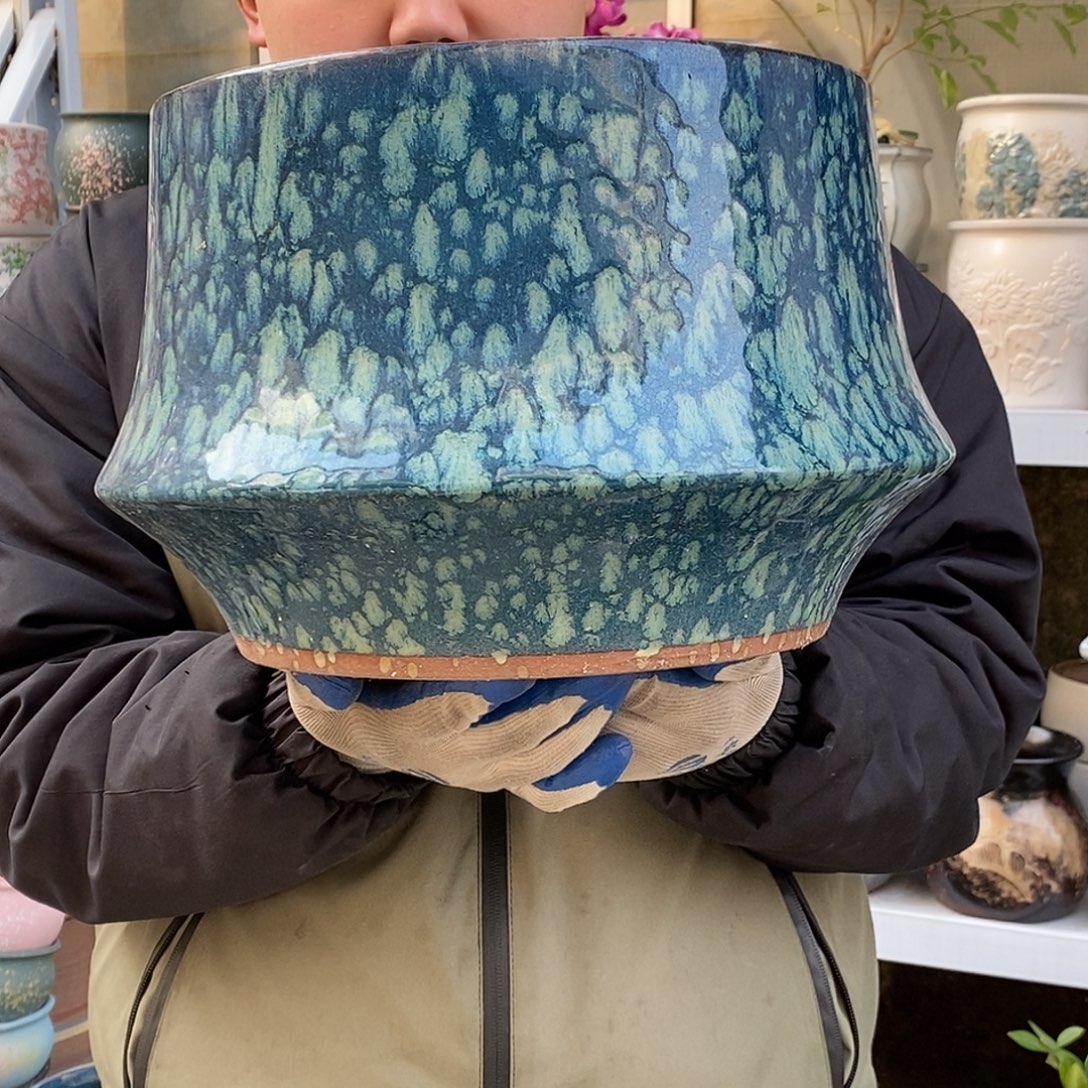 紫砂花盆口27高20瑕疵