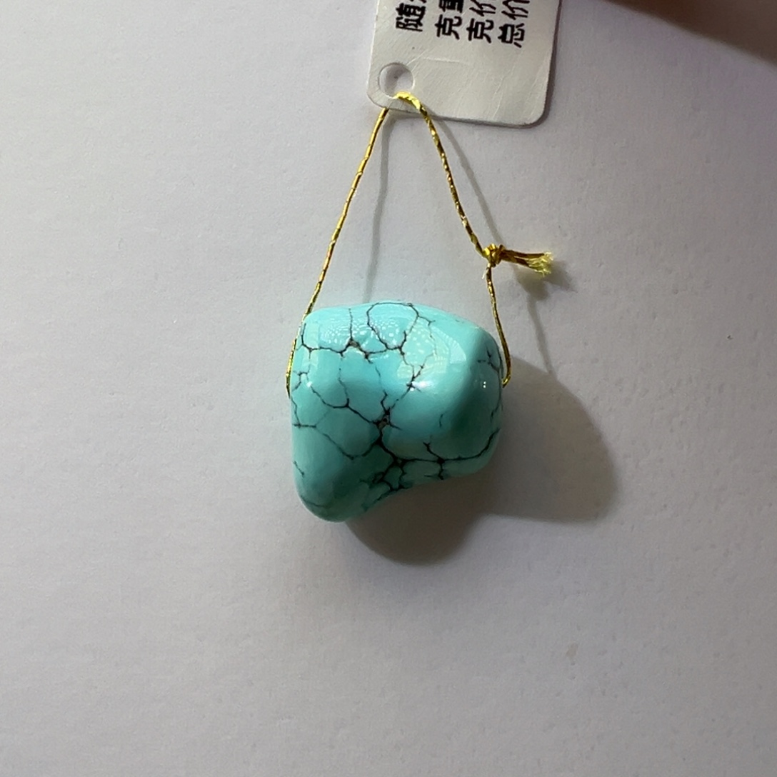 绿松石未镶嵌挂件