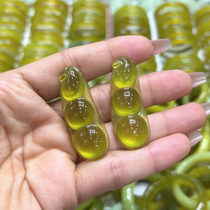蛇纹石玉手镯未镶嵌多样性发其一