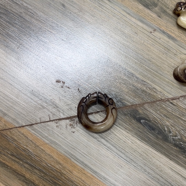 和田玉（青白玉）未镶嵌挂件