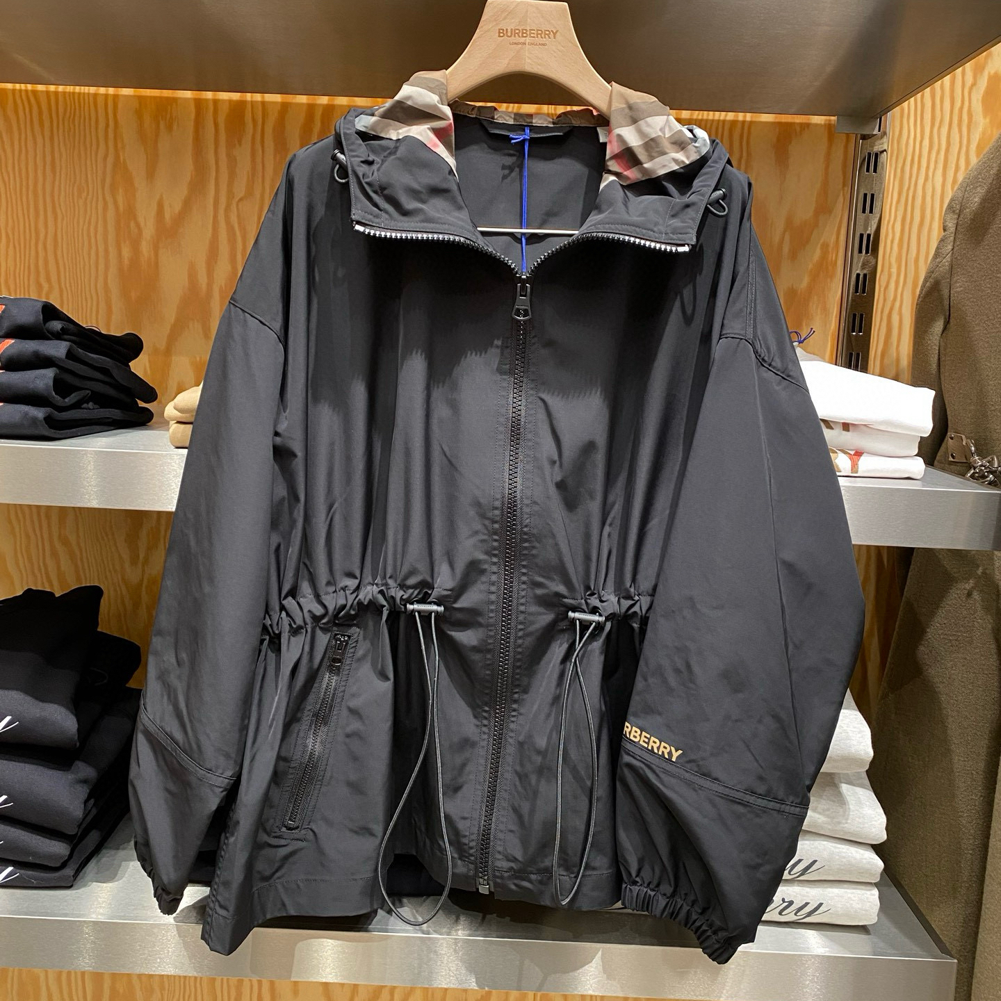 未使用 BURBERRY/博柏利 女款外套 袖子带Logo 帽内里格纹 