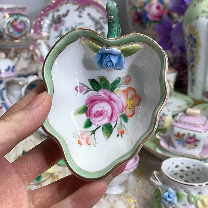 瓷片摆件。。摆件，摆件摆件，摆件。摆件