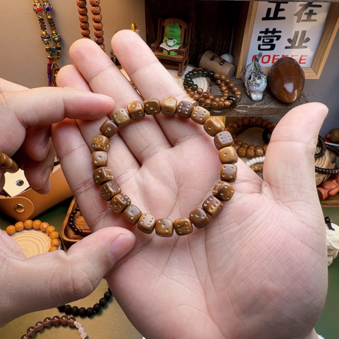 菩提根/象牙果手串