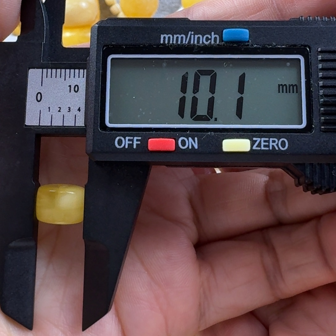 蜜蜡未镶嵌裸石22