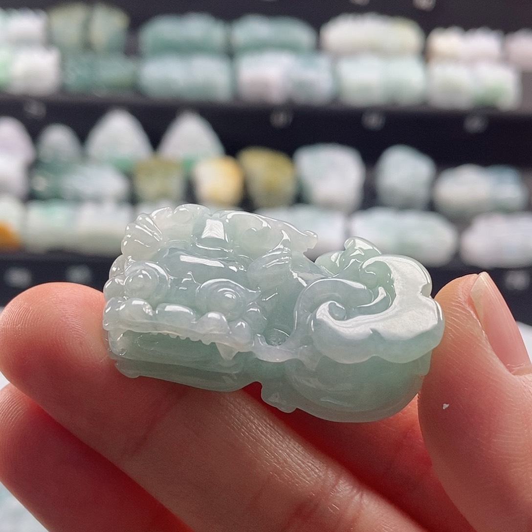 颈饰未镶嵌翡翠翡翠貔貅