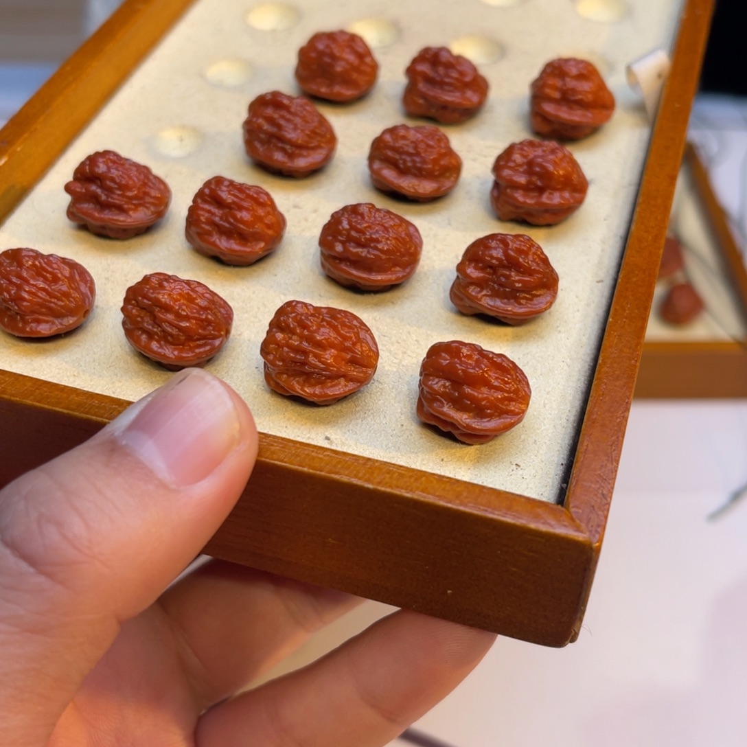 文玩核桃手串蛤蟆头