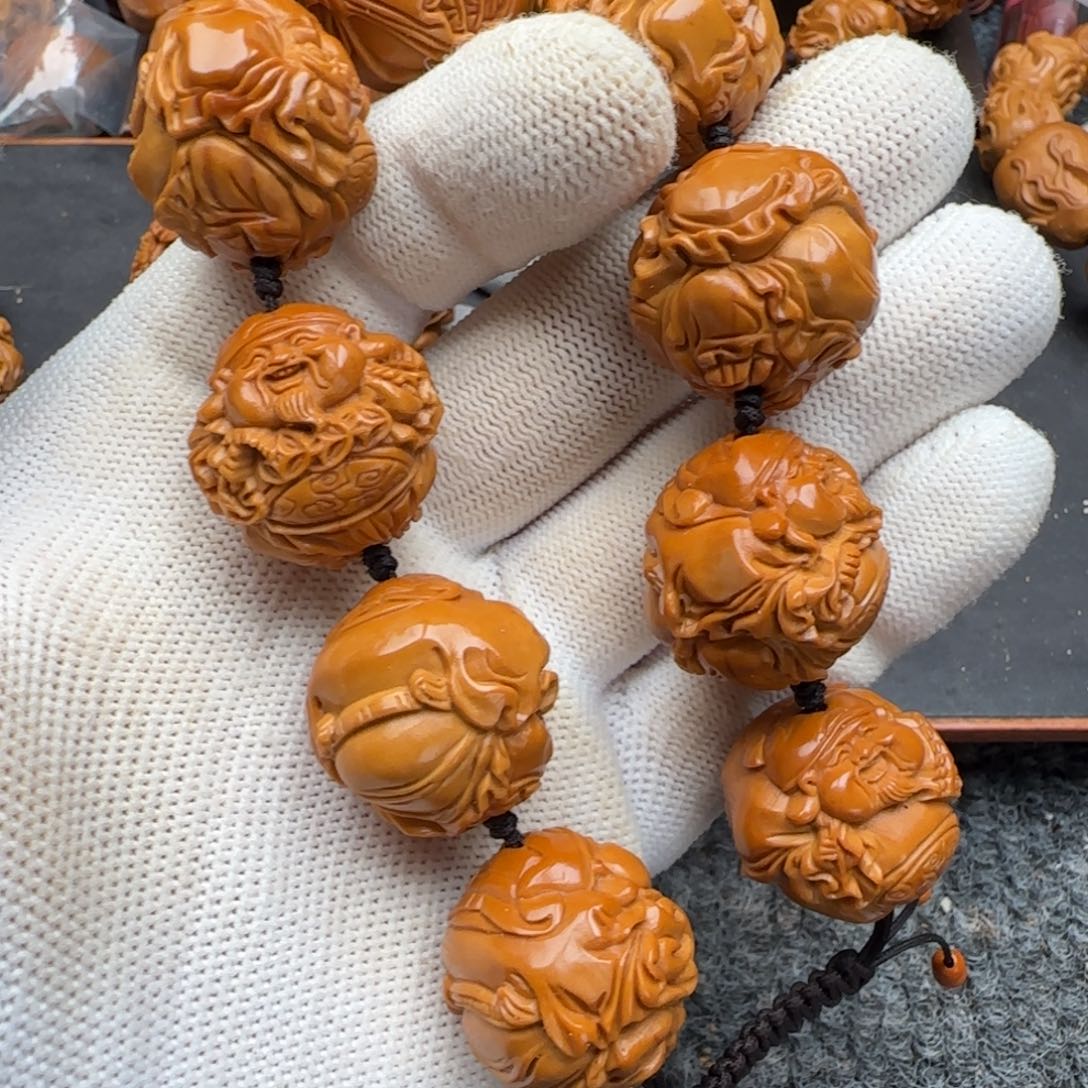 福***照橄榄核吊坠……………………