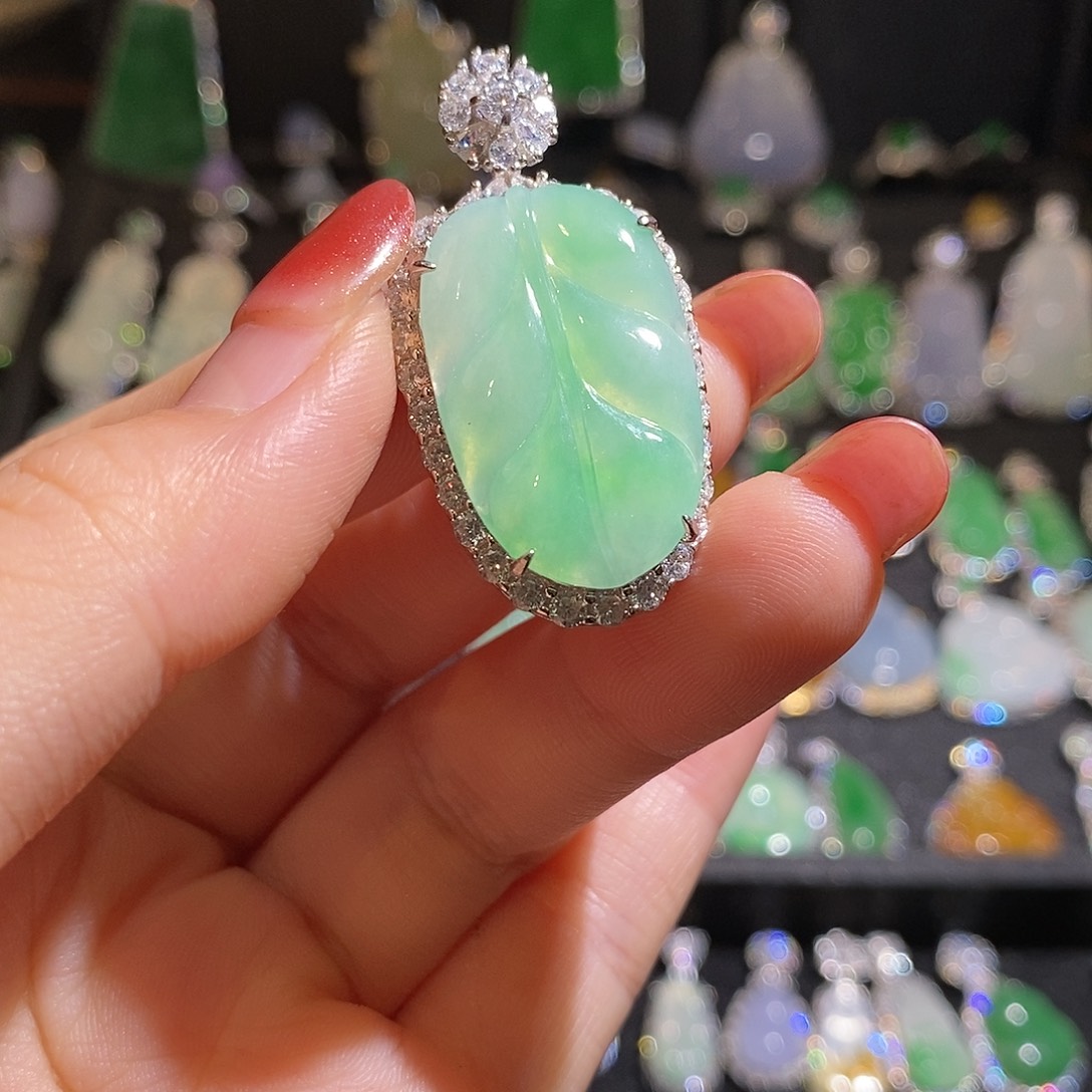 颈饰银S925镶嵌翡翠天然翡翠