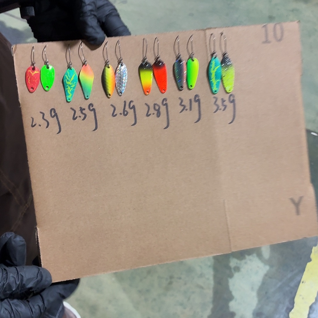 鳟鱼亮片-3个颜色克重随机