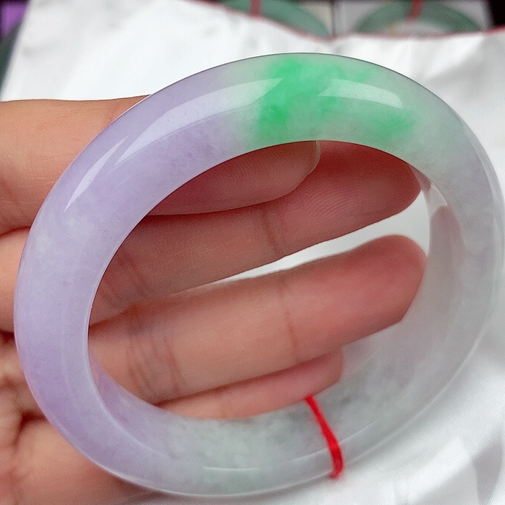 翡翠手镯未镶嵌56.6圈口