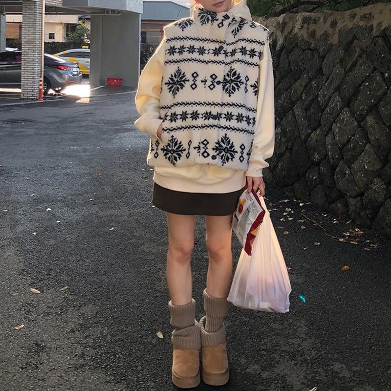 【北海道】2025年秋季宽松慵懒风时尚韩版针织立领马甲女款