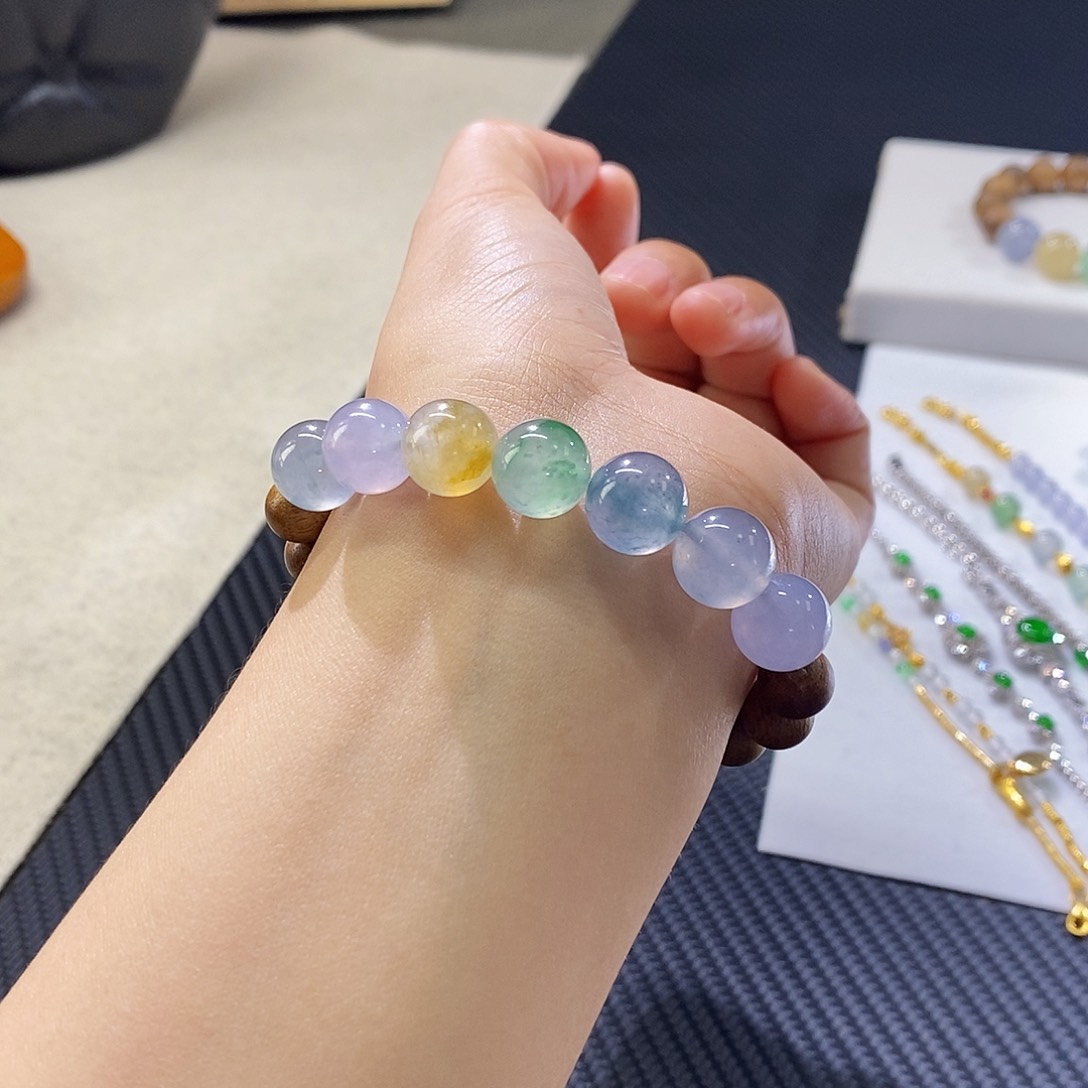 翡翠手链未镶嵌亏清处理买断价